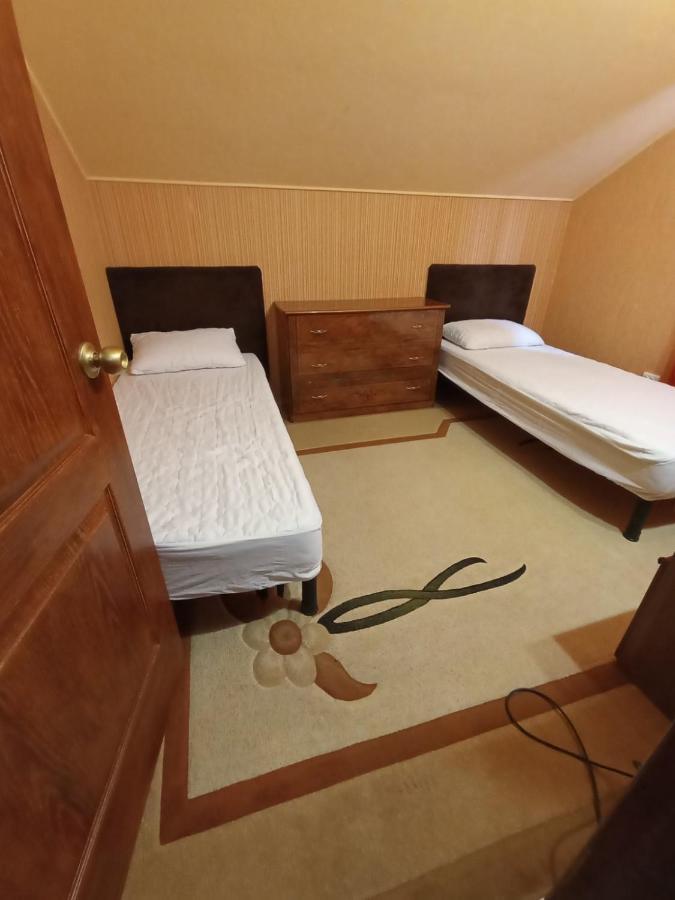 Апельсин Myrhorod Bilik gambar